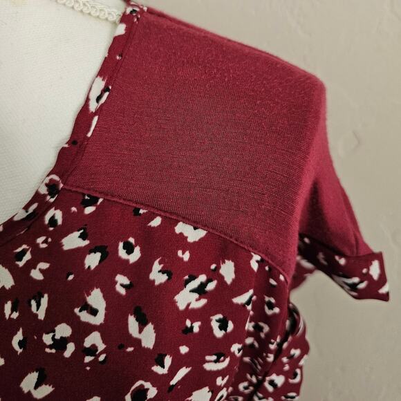 Apt. 9 Red Print Cap Sleeve Blouse - Picture 6 of 7